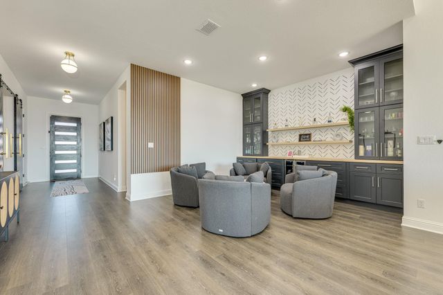 124 Serenity Hills DR, Georgetown, TX 78628