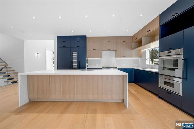 648 Falmouth Avenue, Paramus, NJ 07652