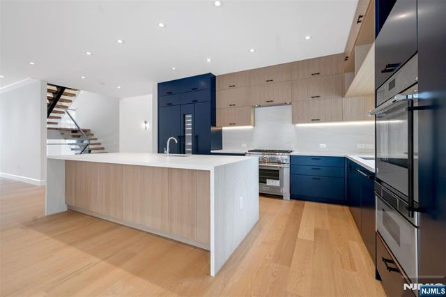 648 Falmouth Avenue, Paramus, NJ 07652