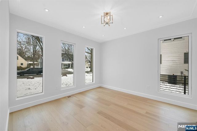 648 Falmouth Avenue, Paramus, NJ 07652