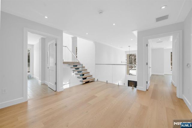 648 Falmouth Avenue, Paramus, NJ 07652