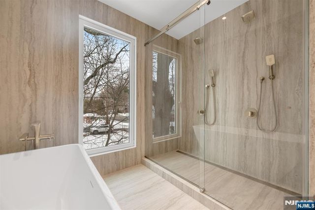 648 Falmouth Avenue, Paramus, NJ 07652