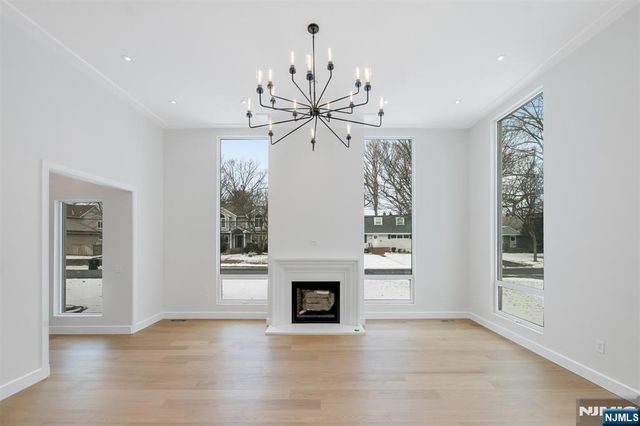 648 Falmouth Avenue, Paramus, NJ 07652