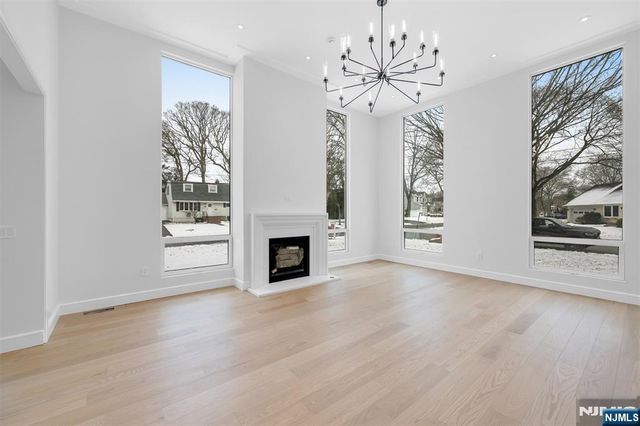 648 Falmouth Avenue, Paramus, NJ 07652