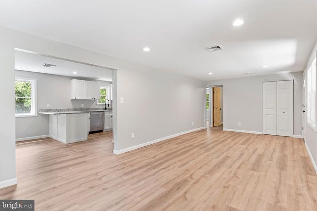7233 UNION DEPOSIT RD, Hummelstown, PA 17036