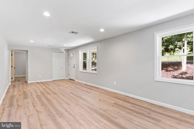 7233 UNION DEPOSIT RD, Hummelstown, PA 17036