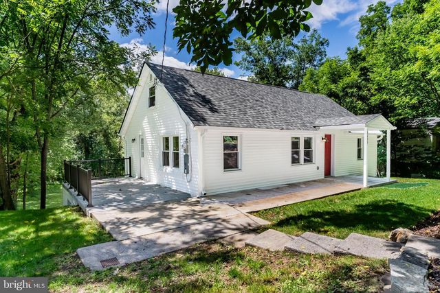 7233 UNION DEPOSIT RD, Hummelstown, PA 17036