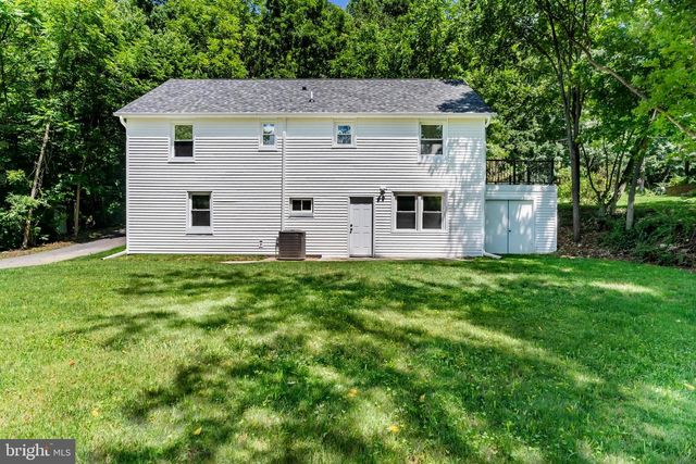 7233 UNION DEPOSIT RD, Hummelstown, PA 17036