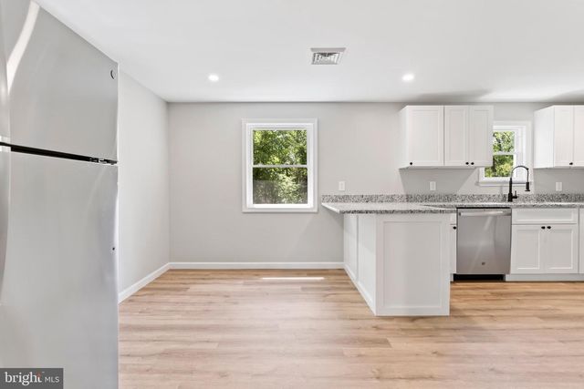 7233 UNION DEPOSIT RD, Hummelstown, PA 17036