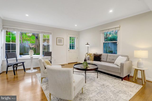 32 ANCELL ST, Alexandria, VA 22305