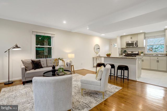 32 ANCELL ST, Alexandria, VA 22305