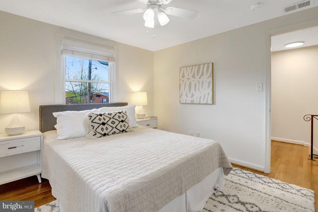 32 ANCELL ST, Alexandria, VA 22305