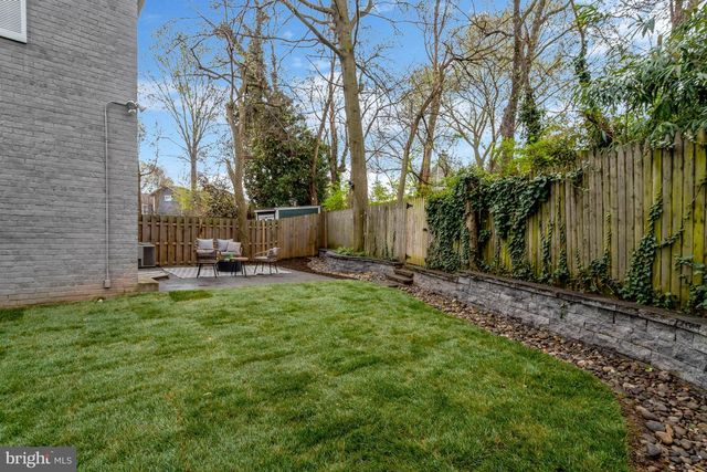 32 ANCELL ST, Alexandria, VA 22305