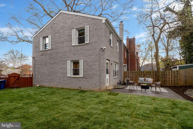 32 ANCELL ST, Alexandria, VA 22305