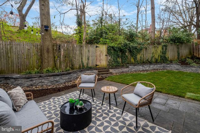 32 ANCELL ST, Alexandria, VA 22305