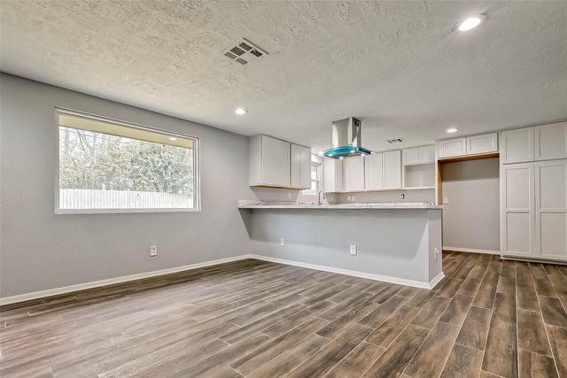 4418 Knotty Oaks Trail, Houston, TX 77045