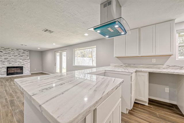 4418 Knotty Oaks Trail, Houston, TX 77045
