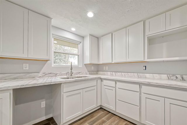 4418 Knotty Oaks Trail, Houston, TX 77045