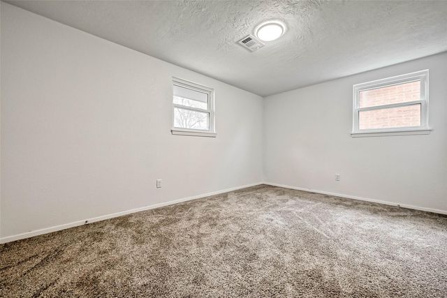 4418 Knotty Oaks Trail, Houston, TX 77045