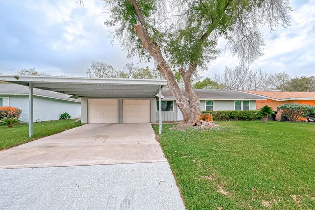 4418 Knotty Oaks Trail, Houston, TX 77045