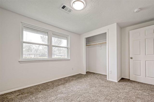 4418 Knotty Oaks Trail, Houston, TX 77045