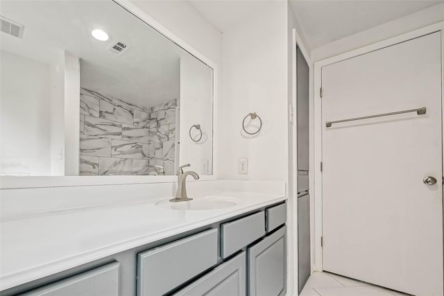 4418 Knotty Oaks Trail, Houston, TX 77045