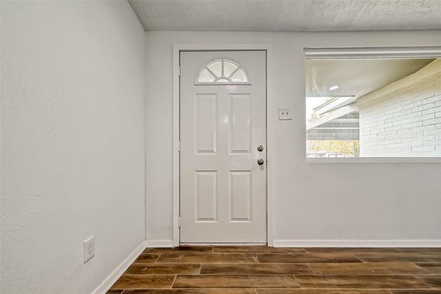 4418 Knotty Oaks Trail, Houston, TX 77045