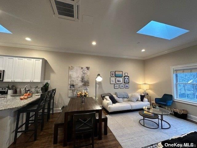 50-3K Stewart Avenue 3K, Huntington, NY 11743