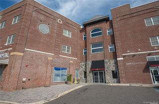50-3K Stewart Avenue 3K, Huntington, NY 11743