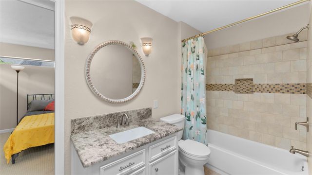 1617 Green Briar Drive, Huntsville, TX 77340