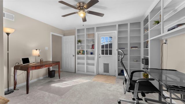 1617 Green Briar Drive, Huntsville, TX 77340