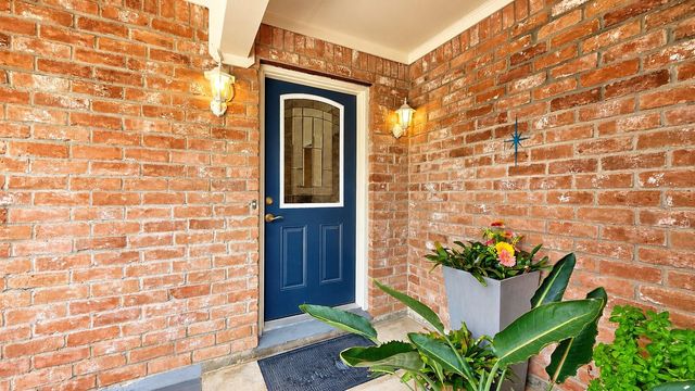 1617 Green Briar Drive, Huntsville, TX 77340