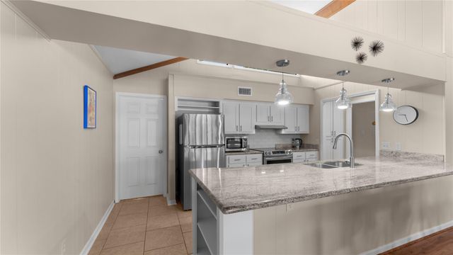 1617 Green Briar Drive, Huntsville, TX 77340