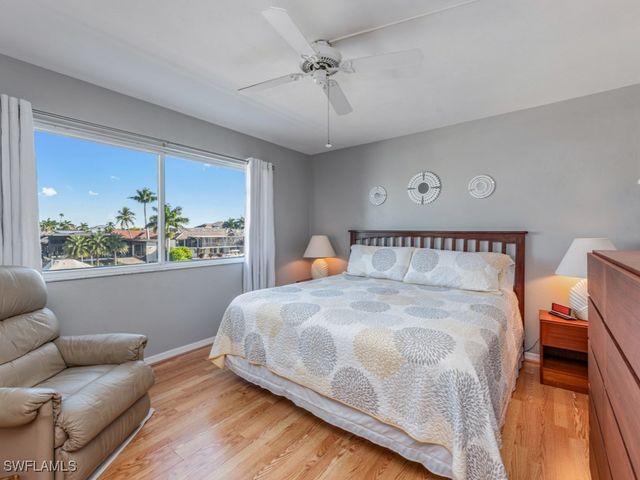 893 Collier CT 3-301, Marco Island, FL 34145