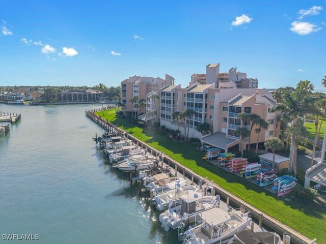 893 Collier CT 3-301, Marco Island, FL 34145