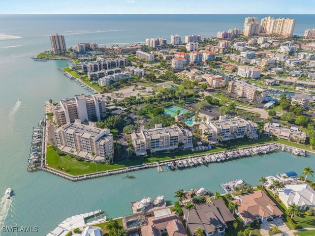 893 Collier CT 3-301, Marco Island, FL 34145