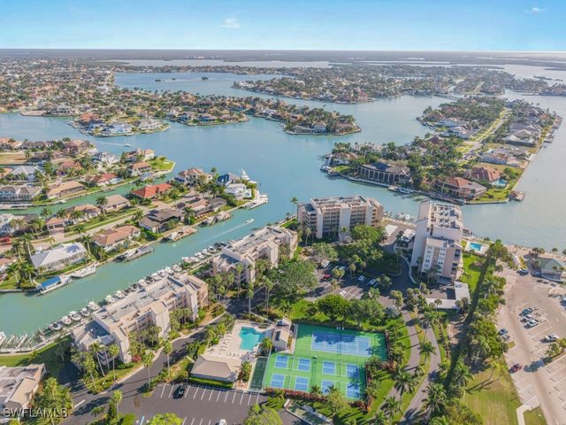 893 Collier CT 3-301, Marco Island, FL 34145
