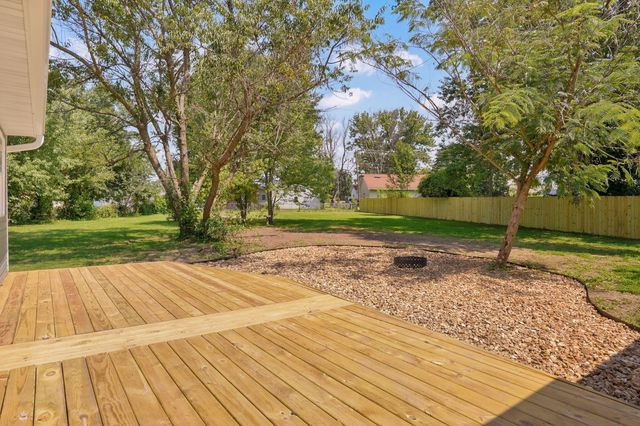 205 Kings Drive, Willard, MO 65781