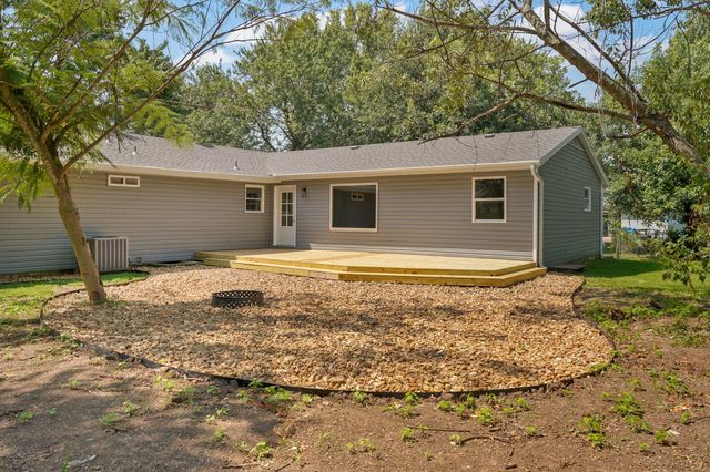 205 Kings Drive, Willard, MO 65781