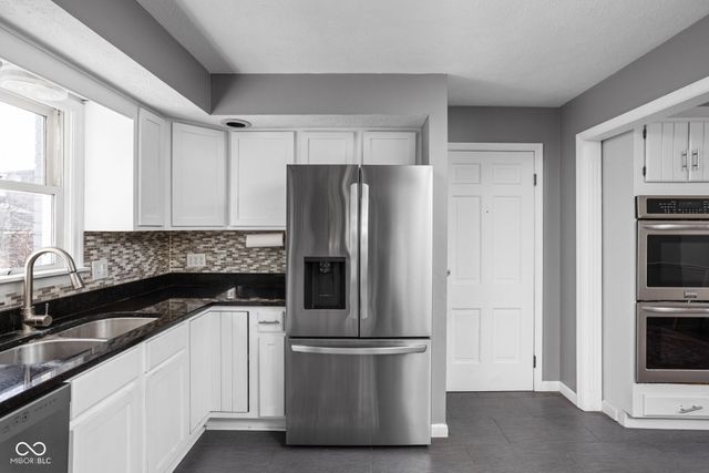 7225 Westminster Drive, Indianapolis, IN 46256