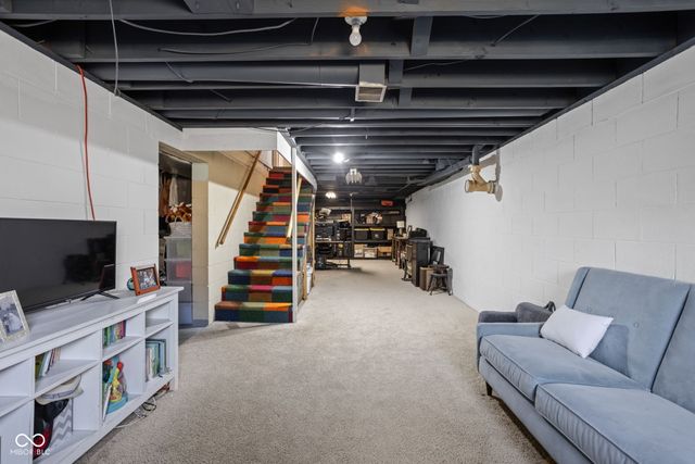 7225 Westminster Drive, Indianapolis, IN 46256