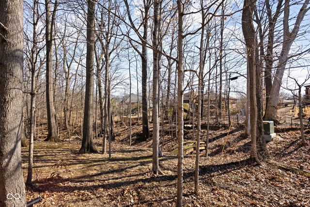 7225 Westminster Drive, Indianapolis, IN 46256