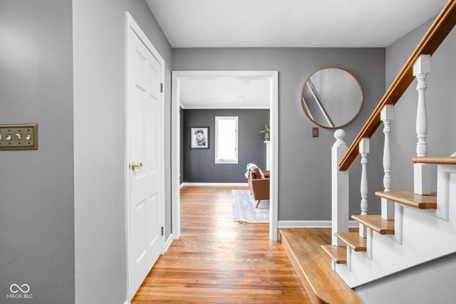 7225 Westminster Drive, Indianapolis, IN 46256