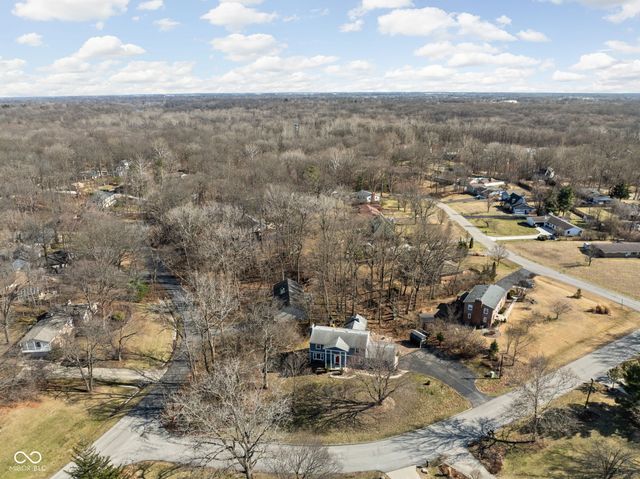 7225 Westminster Drive, Indianapolis, IN 46256