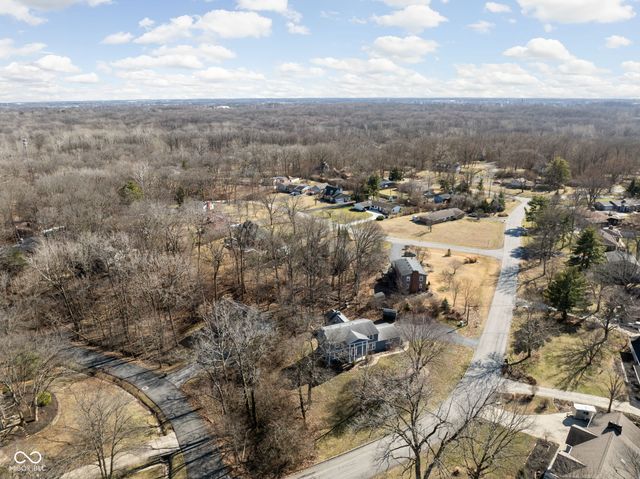 7225 Westminster Drive, Indianapolis, IN 46256