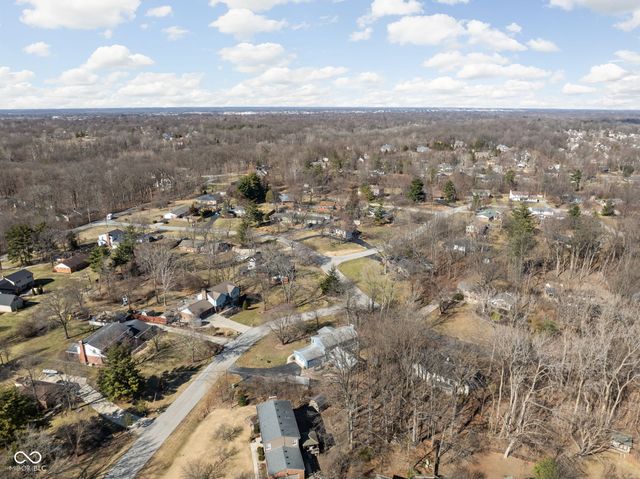 7225 Westminster Drive, Indianapolis, IN 46256