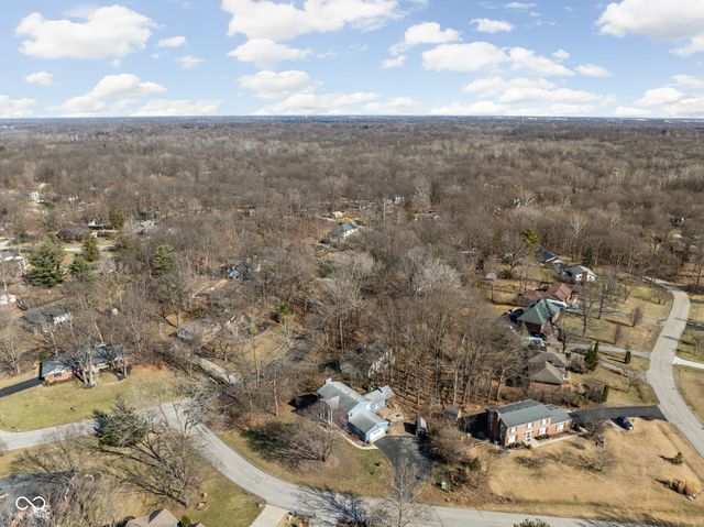 7225 Westminster Drive, Indianapolis, IN 46256