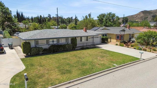 318 Carla Drive, Simi Valley, CA 93065