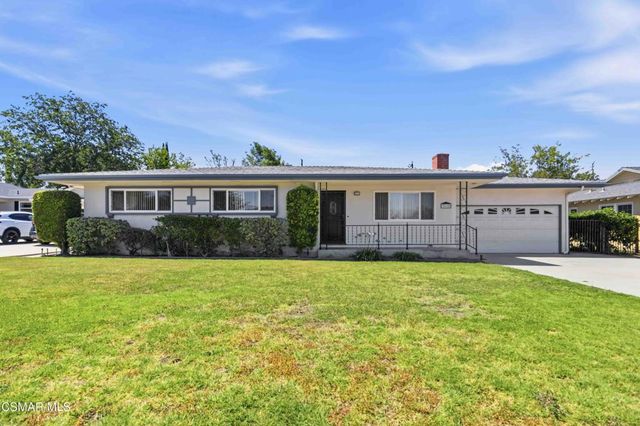 318 Carla Drive, Simi Valley, CA 93065