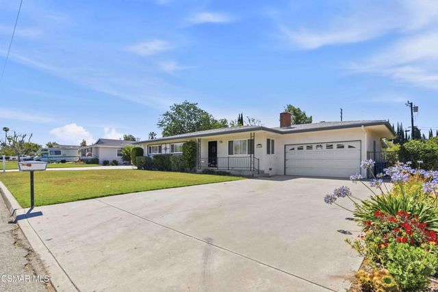 318 Carla Drive, Simi Valley, CA 93065